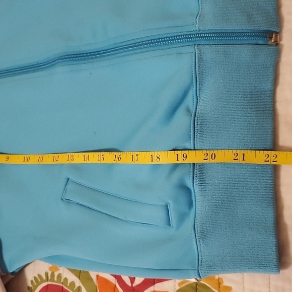 The North Face aqua & gray jacket size Medium - Picture 10 of 11